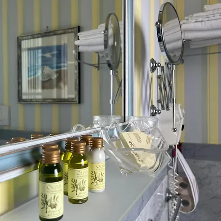 Hotel Dimora Ricci 2*